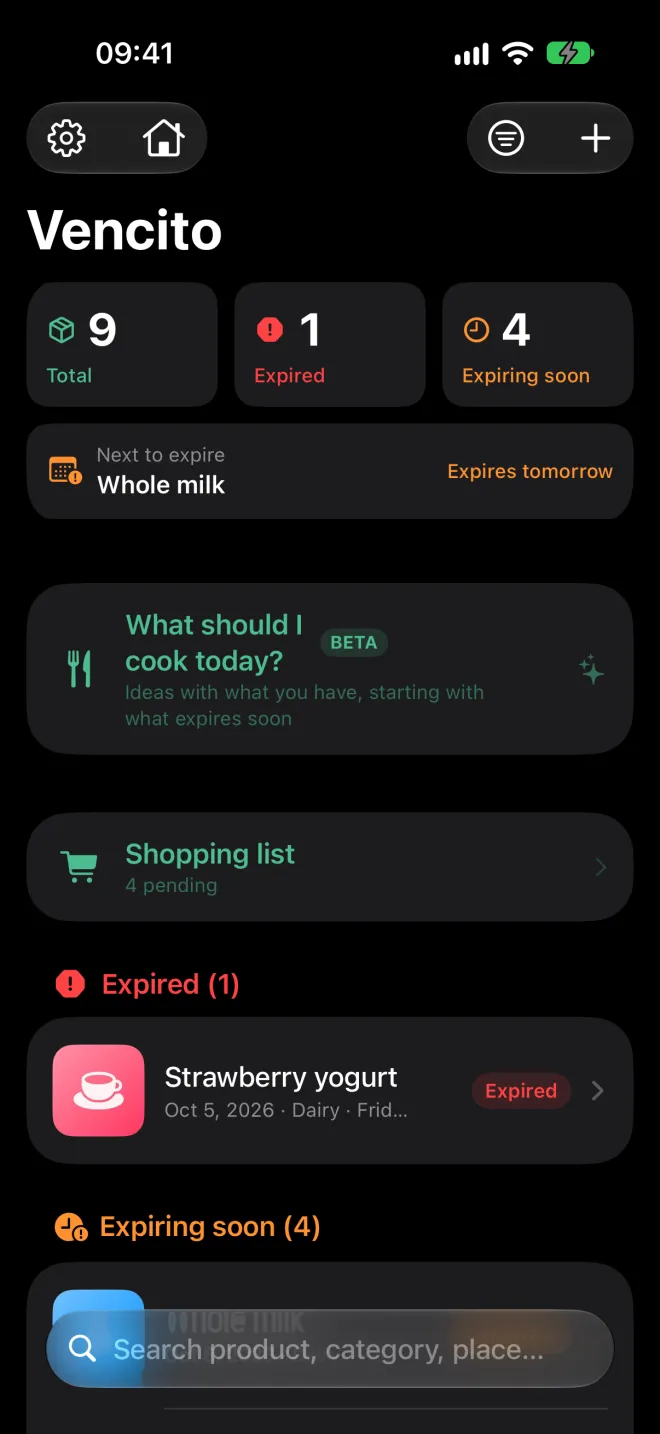 Product list in Vencito: summary with total, expired and expiring soon, and products grouped by status with thumbnails